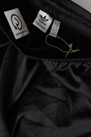 Дамско спортно долнище Adidas Originals, Размер S, Цвят Черен, Цена 93,00 лв.