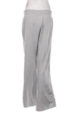 Damen Sporthose Bershka, Größe M, Farbe Grau, Preis 7,06 €