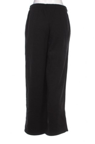 Pantaloni trening de femei Pull&Bear, Mărime M, Culoare Negru, Preț 75,99 Lei