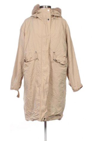 Dámska bunda , Veľkosť M, Farba Béžová, Cena  18,75 €