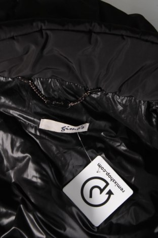 Dámska bunda , Veľkosť M, Farba Čierna, Cena  18,75 €