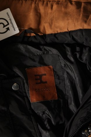 Γυναικείο μπουφάν Be Cool, Μέγεθος M, Χρώμα Μαύρο, Τιμή 26,44 €