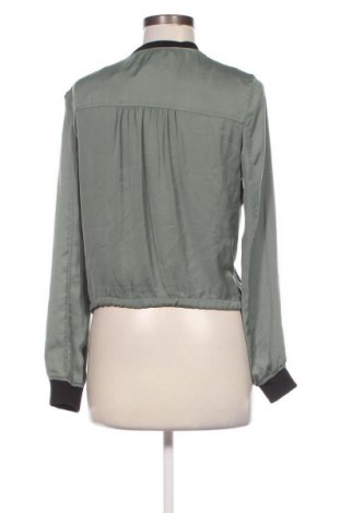 Damenjacke Bershka, Größe M, Farbe Grün, Preis 6,99 €