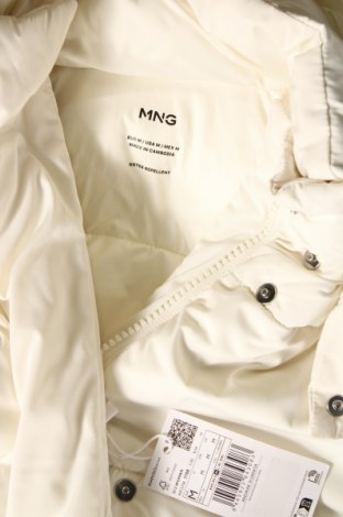Γυναικείο μπουφάν Mango, Μέγεθος M, Χρώμα Λευκό, Τιμή 30,68 €