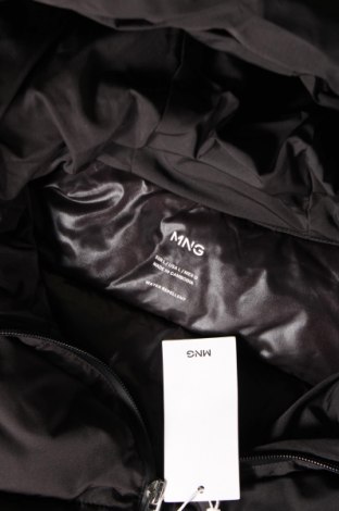 Γυναικείο μπουφάν Mango, Μέγεθος L, Χρώμα Μαύρο, Τιμή 34,52 €