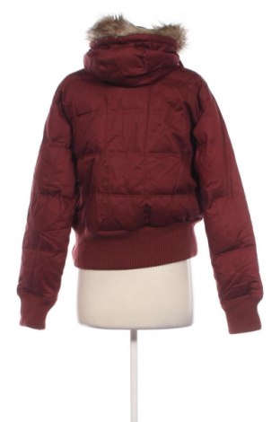 Γυναικείο μπουφάν Nike, Μέγεθος M, Χρώμα Κόκκινο, Τιμή 40,18 €
