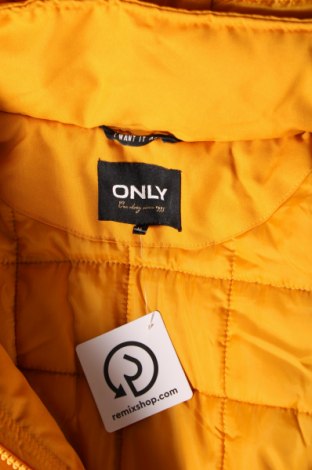 Γυναικείο μπουφάν ONLY, Μέγεθος M, Χρώμα Κίτρινο, Τιμή 23,33 €