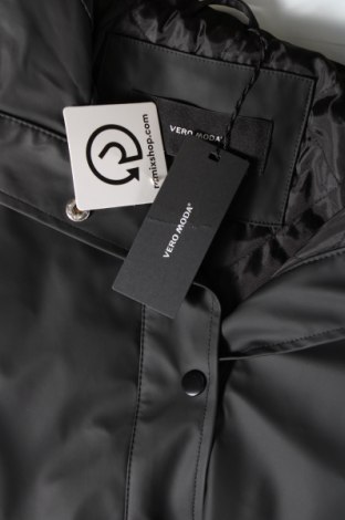 Dámska bunda  Vero Moda, Veľkosť XS, Farba Čierna, Cena  9,59 €