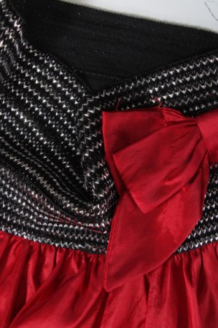 Dětská sukně , Velikost 15-18y/ 170-176 cm, Barva Červená, Cena  278,00 Kč