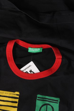 Παιδικό μπλουζάκι United Colors Of Benetton, Μέγεθος 10-11y/ 146-152 εκ., Χρώμα Μαύρο, Τιμή 4,14 €