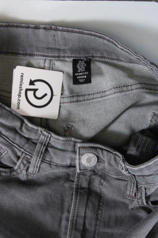 Dziecięce jeansy H&M, Rozmiar 14-15y/ 168-170 cm, Kolor Szary, Cena 20,47 zł