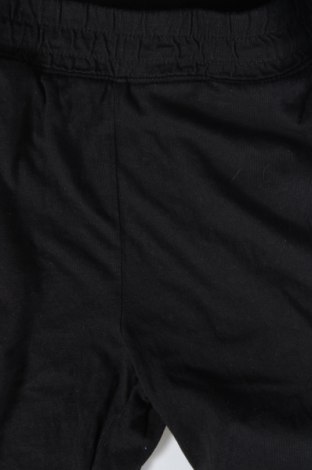 Kinder Shorts, Größe 7-8y/ 128-134 cm, Farbe Schwarz, Preis 7,16 €