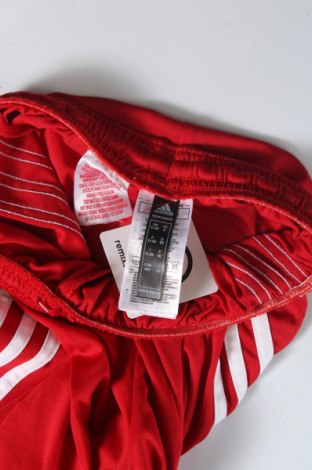 Kinder Shorts Adidas, Größe 11-12y/ 152-158 cm, Farbe Rot, Preis € 18,00