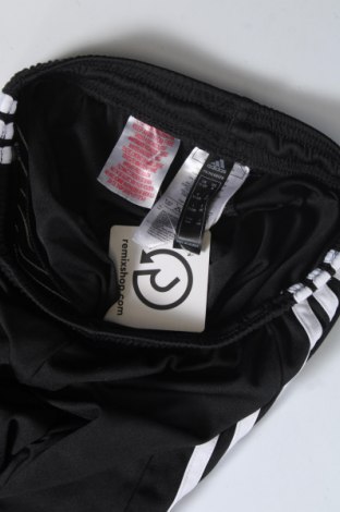 Kinder Shorts Adidas, Größe 11-12y/ 152-158 cm, Farbe Schwarz, Preis 18,00 €