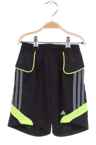 Dětské krátké kalhoty  Adidas, Velikost 5-6y/ 116-122 cm, Barva Černá, Cena  212,00 Kč