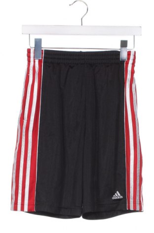 Παιδικό κοντό παντελόνι Adidas, Μέγεθος 11-12y/ 152-158 εκ., Χρώμα Μαύρο, Τιμή 13,67 €