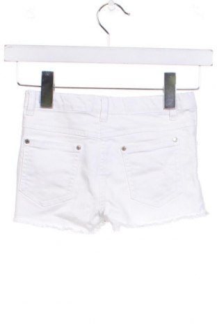 Pantaloni scurți pentru copii Coccodrillo, Mărime 5-6y/ 116-122 cm, Culoare Alb, Preț 21,40 Lei