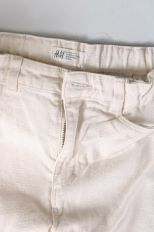 Pantaloni scurți pentru copii H&M, Mărime 11-12y/ 152-158 cm, Culoare Ecru, Preț 20,35 Lei