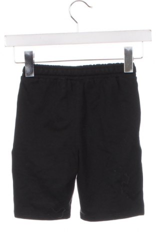 Παιδικό κοντό παντελόνι LC Waikiki, Μέγεθος 5-6y/ 116-122 εκ., Χρώμα Μαύρο, Τιμή 4,08 €