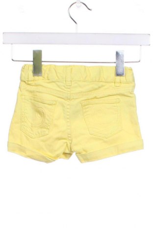 Παιδικό κοντό παντελόνι Okay, Μέγεθος 4-5y/ 110-116 εκ., Χρώμα Κίτρινο, Τιμή 7,16 €