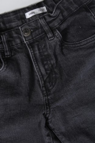 Παιδικό κοντό παντελόνι Sinsay, Μέγεθος 6-7y/ 122-128 εκ., Χρώμα Γκρί, Τιμή 7,16 €