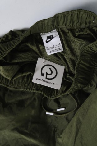 Pantaloni de trening, pentru copii Nike, Mărime 9-10y/ 140-146 cm, Culoare Verde, Preț 122,53 Lei