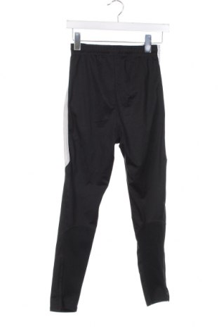 Detské tepláky Nike, Veľkosť 10-11y/ 146-152 cm, Farba Čierna, Cena  19,76 €