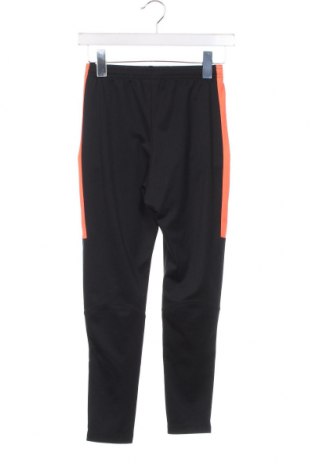 Detské tepláky Nike, Veľkosť 8-9y/ 134-140 cm, Farba Čierna, Cena  9,82 €