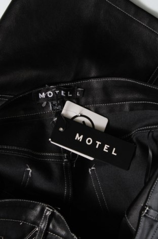 Δερμάτινη φούστα Motel, Μέγεθος L, Χρώμα Μαύρο, Τιμή 34,73 €