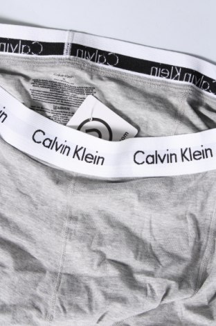 Мъжки боксерки Calvin Klein, Размер M, Цвят Сив, Цена 36,00 лв.