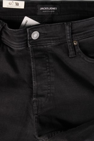 Herren Jeans Jack & Jones, Größe L, Farbe Grau, Preis 26,68 €