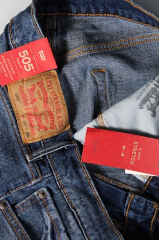 Мъжки дънки Levi's, Размер L, Цвят Син, Цена 172,00 лв.