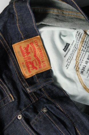 Мъжки дънки Levi's, Размер M, Цвят Син, Цена 75,00 лв.