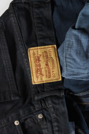 Мъжки дънки Levi's, Размер L, Цвят Син, Цена 64,49 лв.