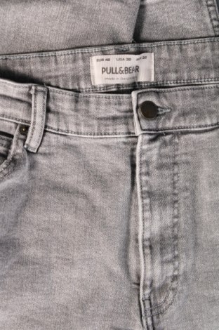 Blugi de bărbați Pull&Bear, Mărime S, Culoare Gri, Preț 39,95 Lei