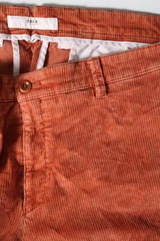 Мъжки джинси Brax, Размер XL, Цвят Червен, Цена 31,00 лв.
