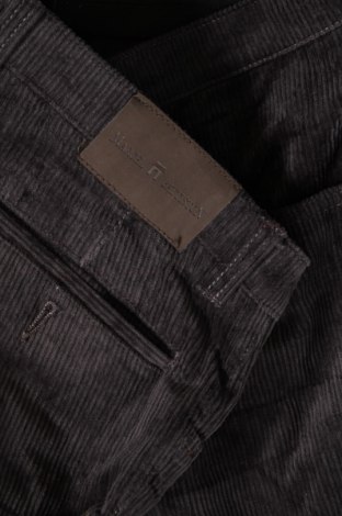 Мъжки джинси Marcel Battiston, Размер XL, Цвят Сив, Цена 13,05 лв.