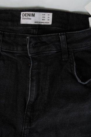 Pantaloni scurți de bărbați Bershka, Mărime L, Culoare Negru, Preț 82,24 Lei