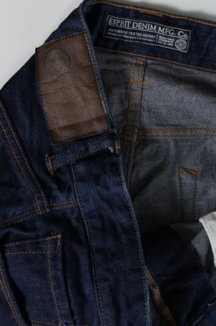 Ανδρικό κοντό παντελόνι Esprit, Μέγεθος M, Χρώμα Μπλέ, Τιμή 15,03 €