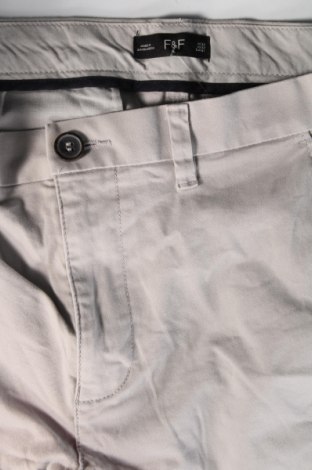 Мъжки къс панталон F&F, Размер M, Цвят Сив, Цена 25,00 лв.