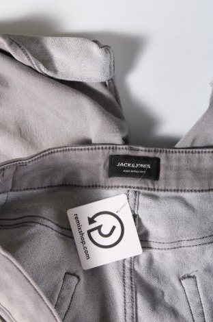 Pánské kraťasy Jack & Jones, Velikost L, Barva Šedá, Cena  542,00 Kč