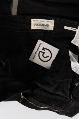 Męskie szorty Pull&Bear, Rozmiar S, Kolor Czarny, Cena 32,76 zł