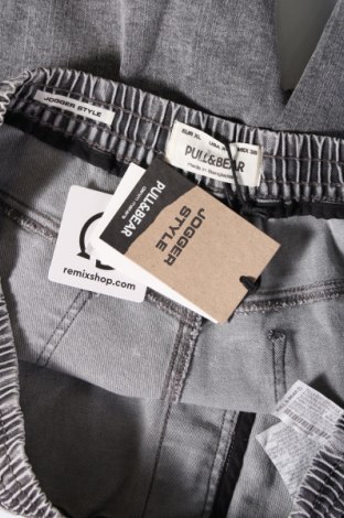 Herren Shorts Pull&Bear, Größe XL, Farbe Grau, Preis € 27,84