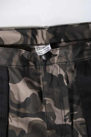 Ανδρικό κοντό παντελόνι Top Tex, Μέγεθος L, Χρώμα Πολύχρωμο, Τιμή 13,91 €