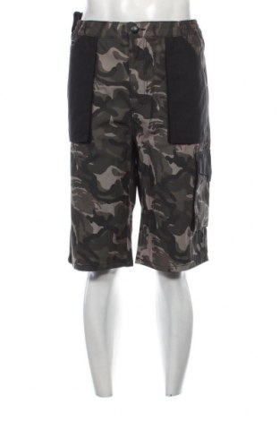 Ανδρικό κοντό παντελόνι Top Tex, Μέγεθος L, Χρώμα Πολύχρωμο, Τιμή 14,69 €