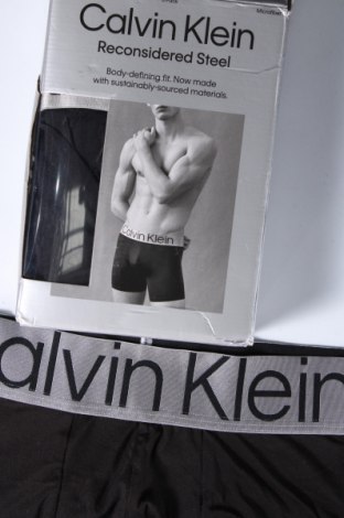 Set de bărbați Calvin Klein, Mărime M, Culoare Negru, Preț 200,00 Lei