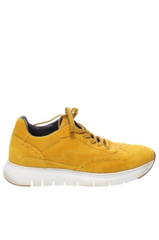 Мъжки обувки, Размер 45, Цвят Жълт, Цена 41,06 лв.