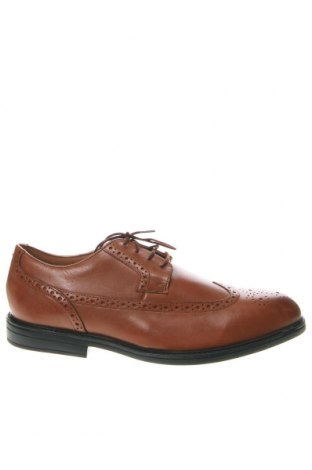 Мъжки обувки Clarks, Размер 44, Цвят Кафяв, Цена 141,70 лв.