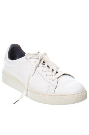 Мъжки обувки Gant, Размер 42, Цвят Бял, Цена 103,62 лв.