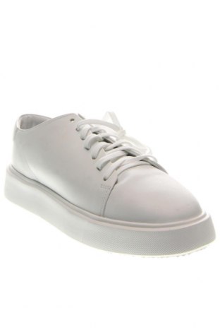 Мъжки обувки Strellson, Размер 41, Цвят Бял, Цена 111,65 лв.